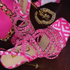 Pink Strap Sandal💞 This sandal is cute, sexy, and chic.
